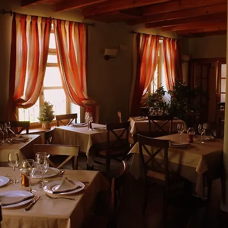 Hotel Fontaninas 3*
