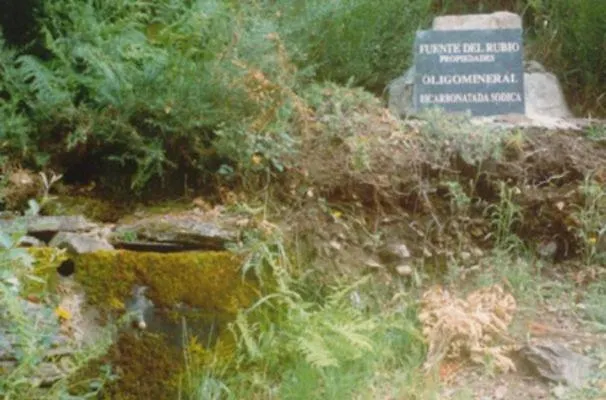 Отель Fontaninas 3*